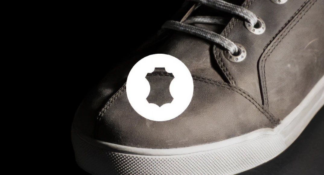 >スティルマーティンに採用されている素材 | プルアップレザー | 正規輸入発売元MOTORISTS（モータリスト）